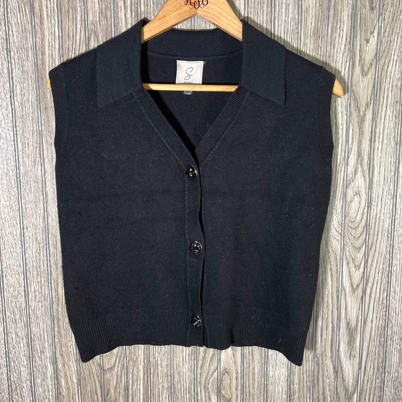 Black Silver Metal Button Down Cropped Cardigan Sweater Vest Collared - Picture 1 of 5